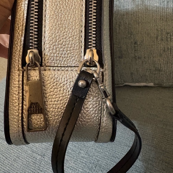 Marc Jacobs “The Box” Discontinued Silver Bag with Crossbody Strap - Picture 5 of 9